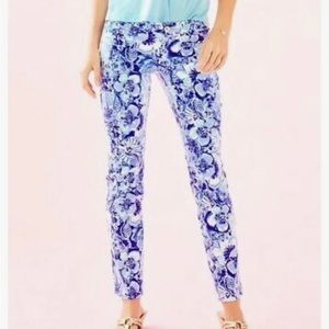 Lilly Pulitzer skinny ankle pant in coastal blue. Size 00 brand new with tags.